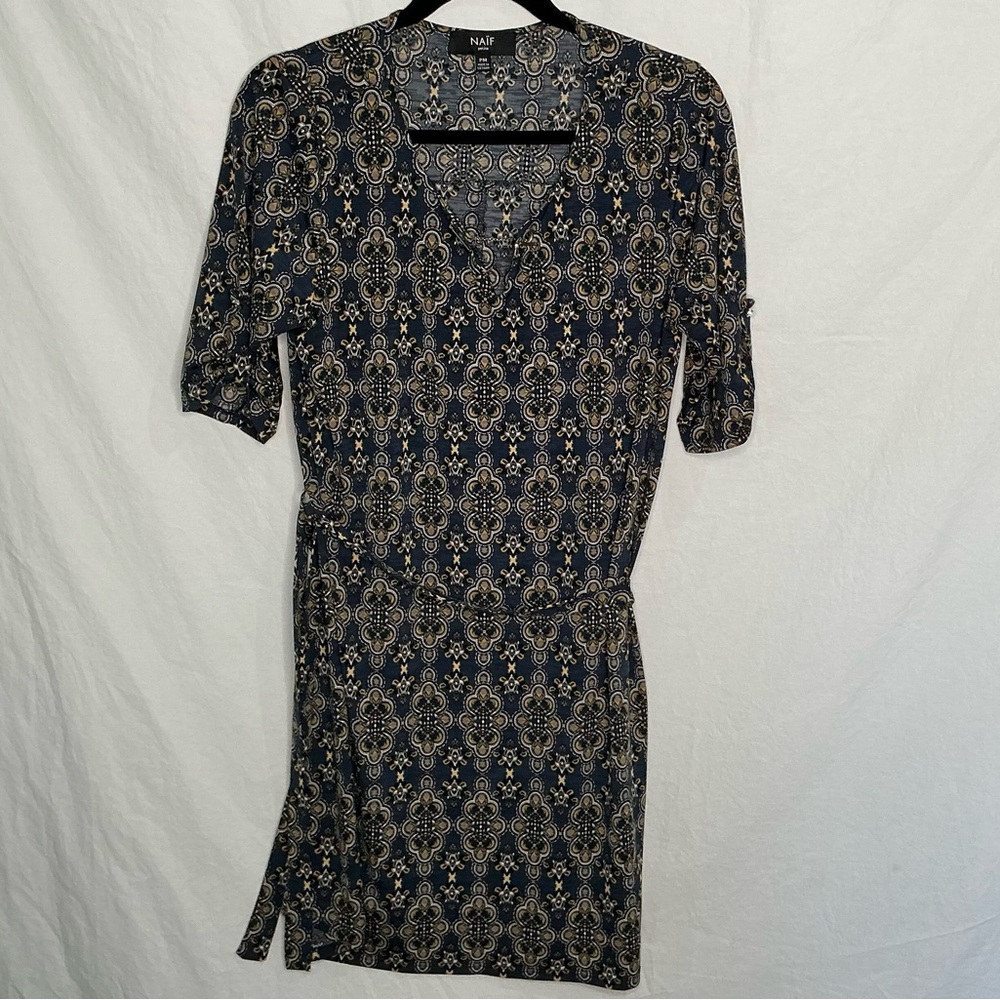 Naif Anthropologie Dress Sz M Petite Summer Blue Abstract Medallion Chain Slinky